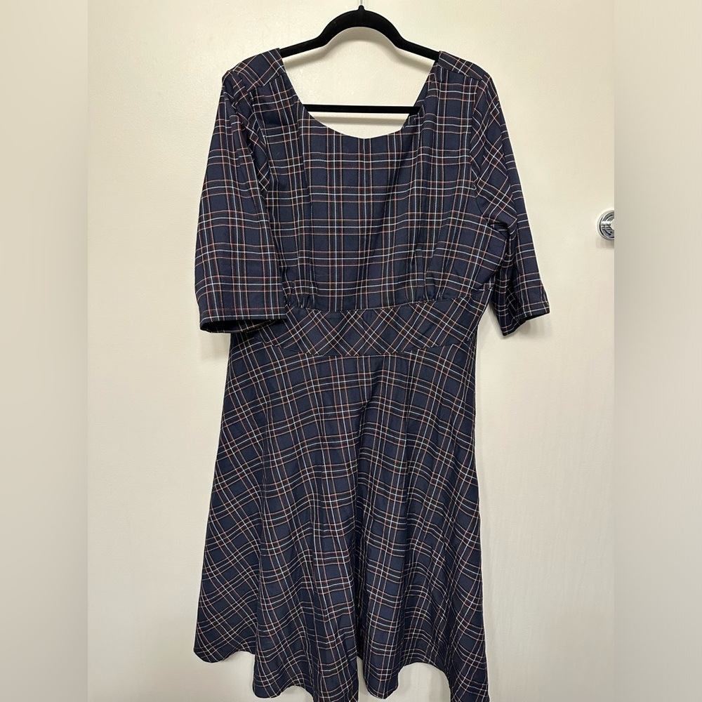 Flirty Librarian Style!